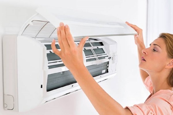 How to clean your air conditioning filter